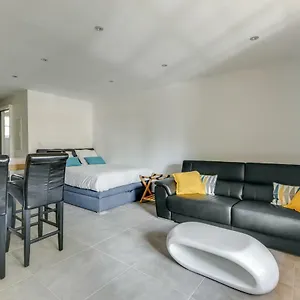 Appartement Le Hameau Des Pins, Saint-Raphaël